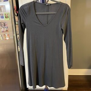 Long sleeve V-neck express dress